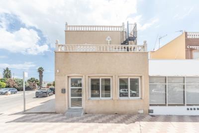 House-for-sale-in-Alicante--1---Portals-