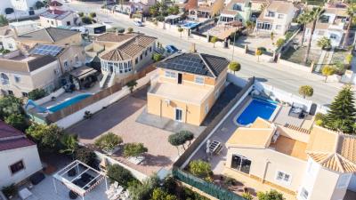 Detached-Villa-for-sale-in-La-Marina--1---Portals-