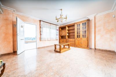 Detached-Villa-for-sale-in-La-Marina--11---Portals-