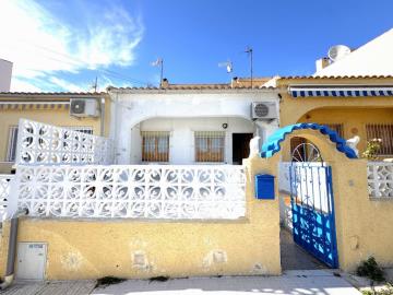 Terraced-Property-for-sale-in-La-Marina--1---Portals-