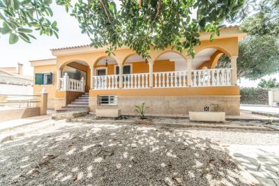 Villa-for-sale-in-Costa-Blanca--41---Portals-