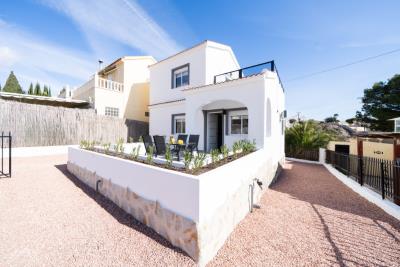 Detached-Property-for-sale-in-La-Marina---1---Portals-