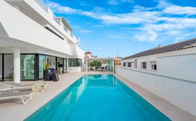 Luxury-Villa-for-sale-in-Costa-Blanca--2---Portals-