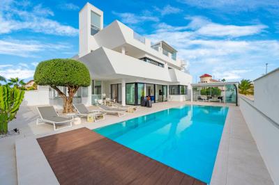 Luxury-Villa-for-sale-in-Costa-Blanca--1---Portals-