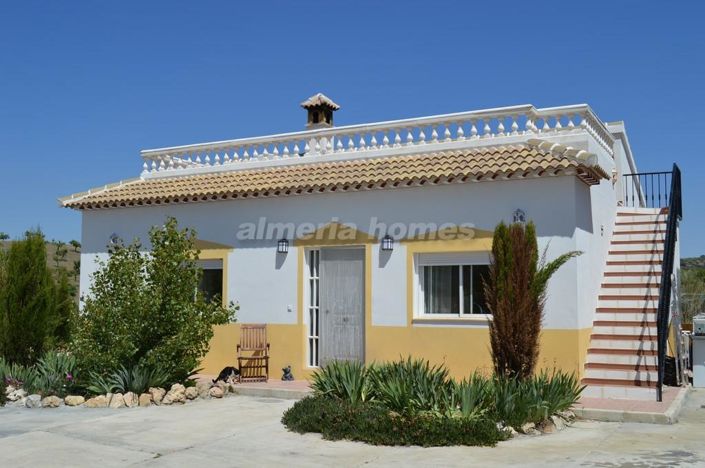 Image No.1-3 Bed Villa for sale