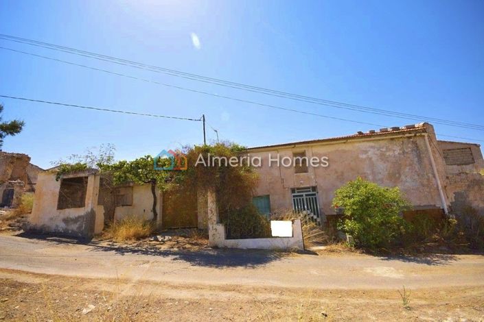 Image No.1-Maison de campagne de 4 chambres à vendre à Arboleas