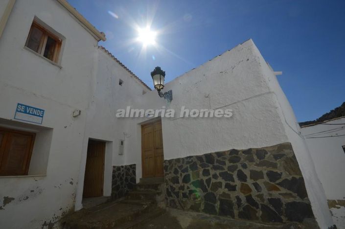 Image No.1-Maison de village de 2 chambres à vendre à Almeria