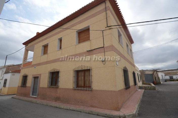 Image No.1-5 Bed Village House for sale