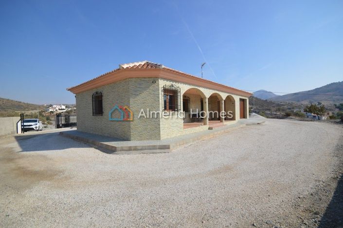 Image No.1-3 Bed Villa for sale