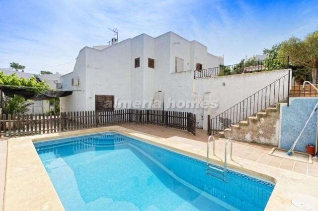 Image No.1-Villa de 5 chambres à vendre à Mojacar