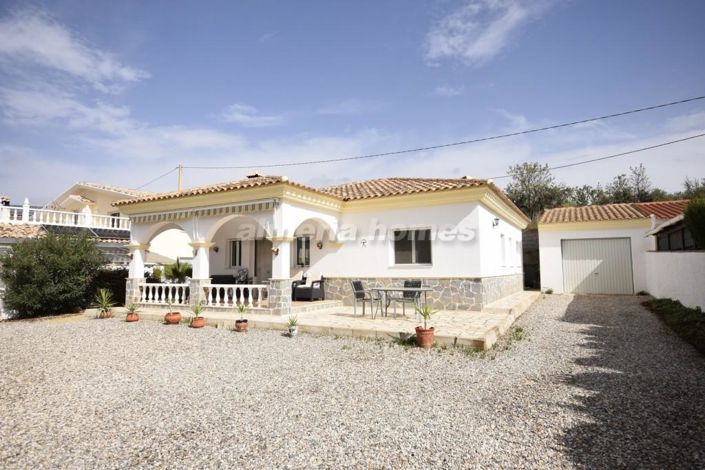 Image No.1-3 Bed Villa for sale