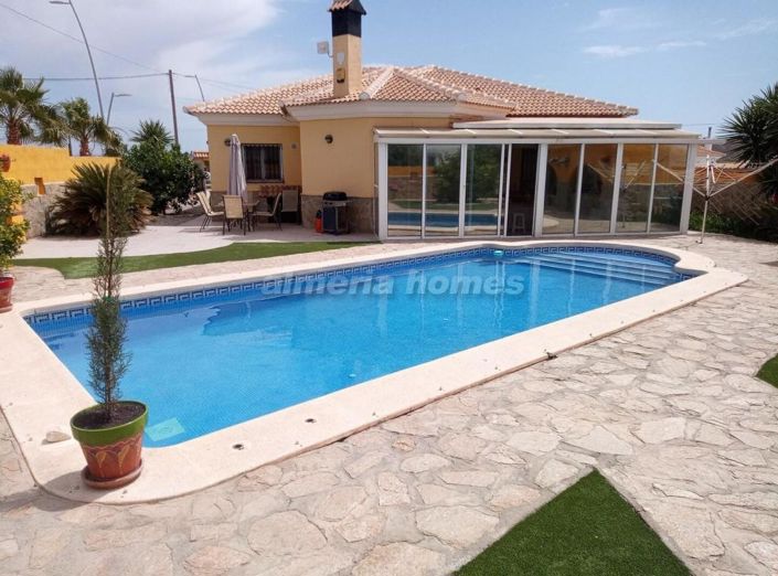 Image No.1-3 Bed Villa for sale