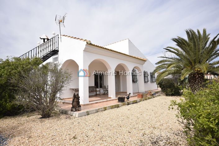 Image No.1-3 Bed Villa for sale