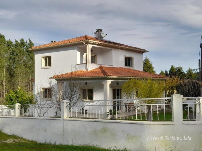 Image No.1-Maison de 3 chambres à vendre à Leiria