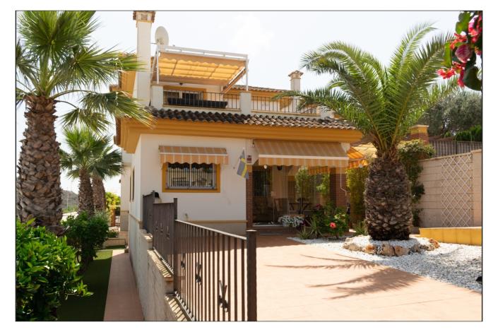 Image No.1-3 Bed Villa / Detached for sale