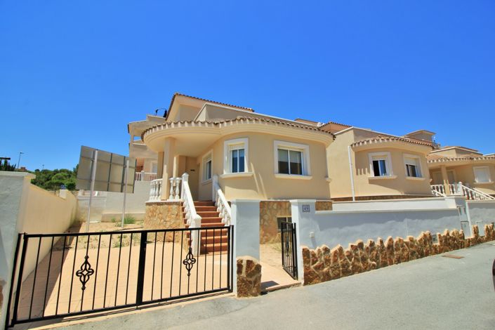 Image No.1-3 Bed Villa for sale