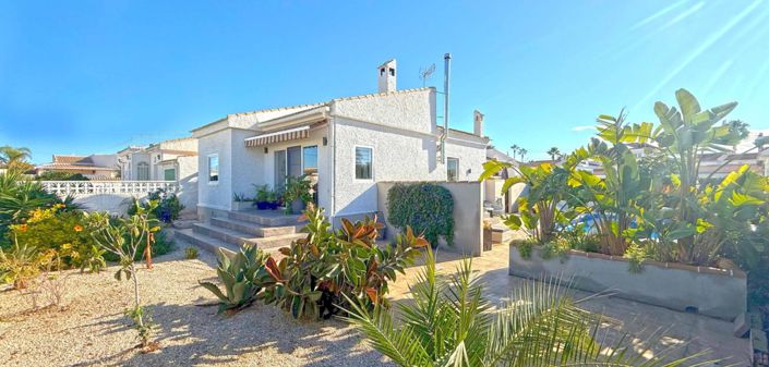 Image No.1-Villa de 3 chambres à vendre à Torrevieja