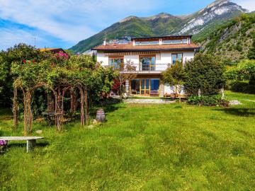 Comolake-Tremezzo-villa---029