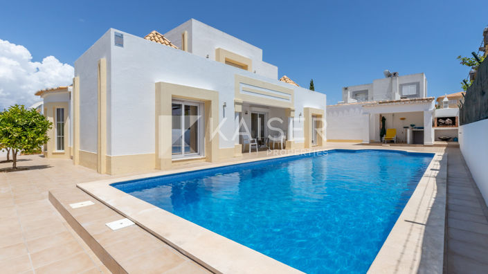 Image No.1-3 Bed Villa for sale