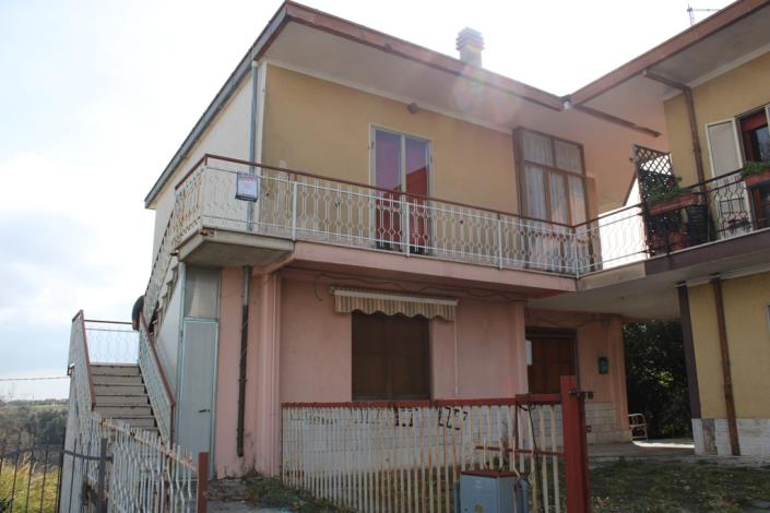 Image No.1-3 Bed House for sale