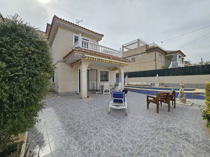 Image No.1-4 Bed Villa for sale