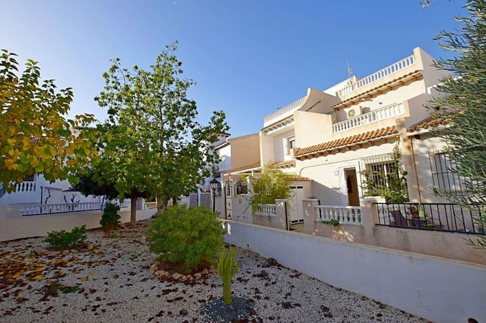 Image No.1-3 Bed Villa for sale