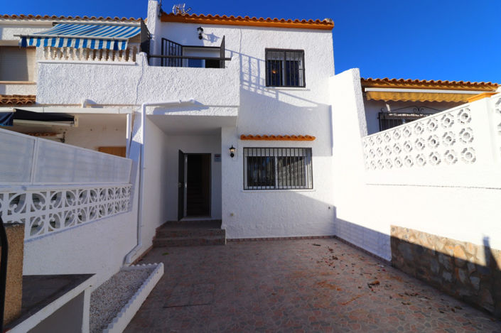 Image No.1-3 Bed Villa for sale