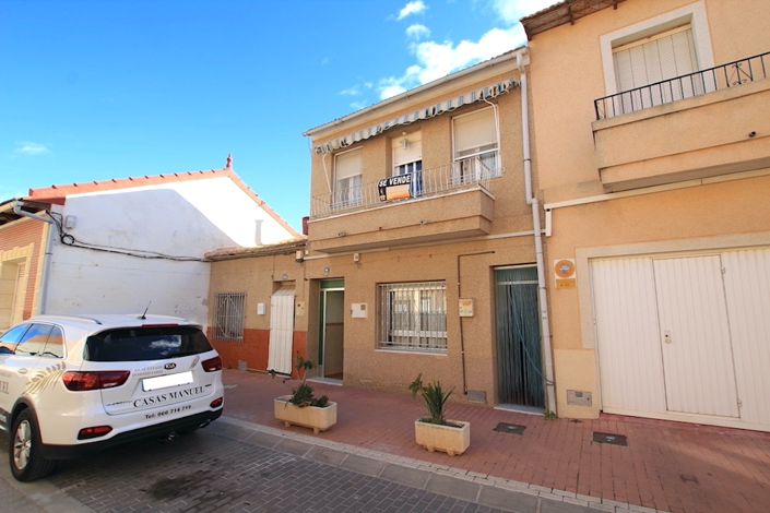 Image No.1-3 Bed Townhouse for sale