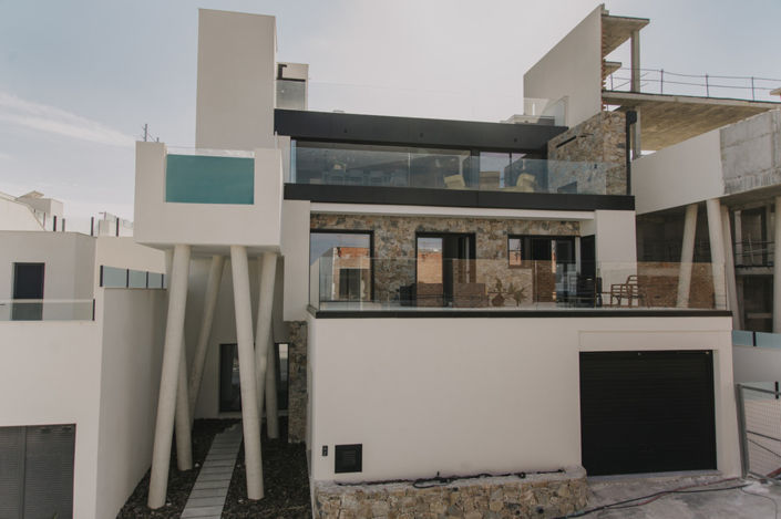 Image No.1-4 Bed Villa for sale