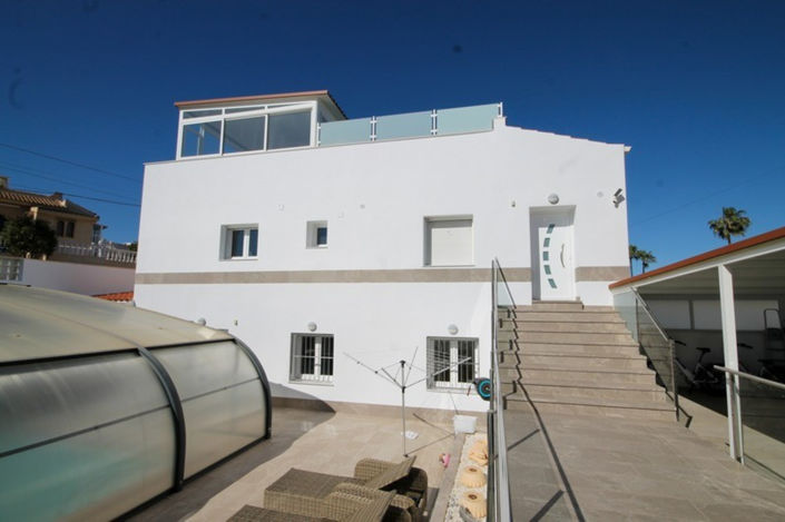 Image No.1-3 Bed Villa for sale