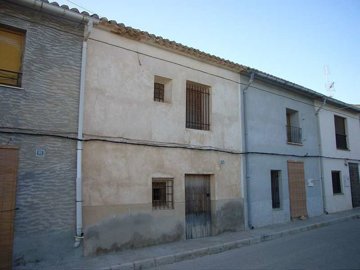 1 - Alicante, Property