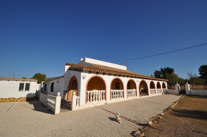 Image No.1-Maison de campagne de 8 chambres à vendre à Pinoso