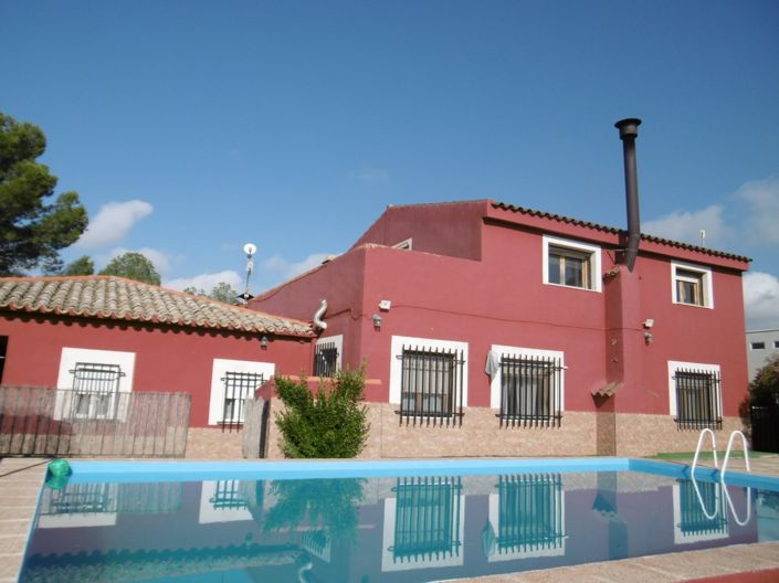 Image No.1-5 Bed Villa for sale