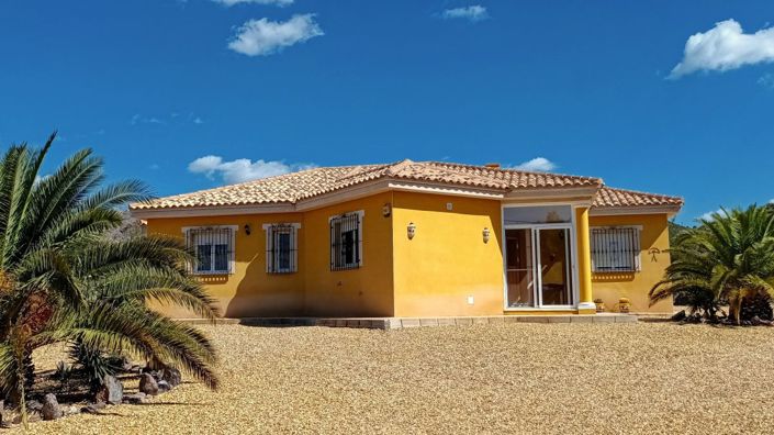 Image No.1-3 Bed Villa for sale