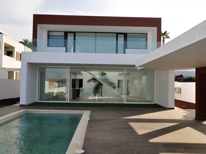 Image No.1-5 Bed Villa for sale