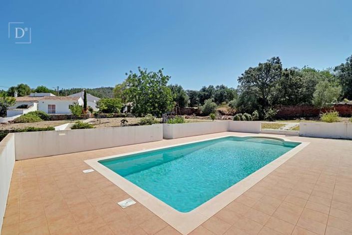 Image No.1-6 Bed Villa for sale