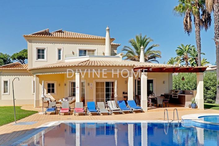 Image No.1-4 Bed Villa for sale