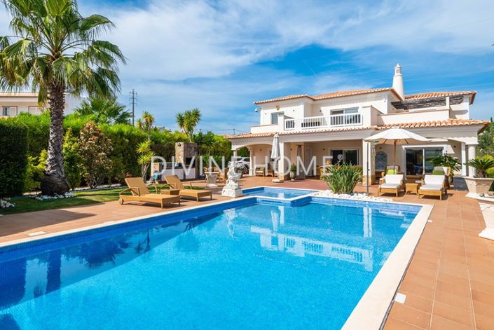 Image No.1-5 Bed Villa for sale