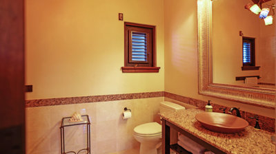 Guest Bathroom - Main Level