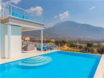 Pristine Luxury Ovacik Villa - Walk-in pool