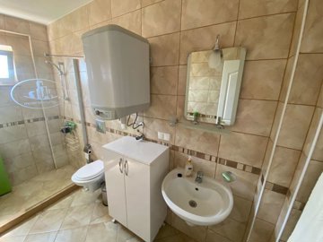 3-Bed Dalaman Apartment- Family Bathroom