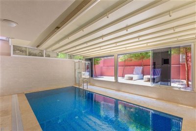 Luxury Marina Villa In Fethiye - Indoor/outdoor heated pool