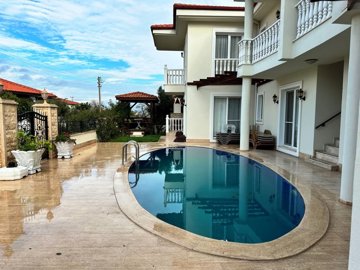 Delightful Ground Floor Dalyan Apartment For Sale - Communal pool and sun terraces