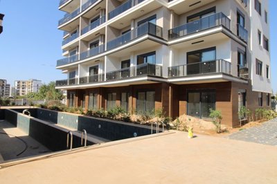 Antalya Apartments On a Modern Complex For Sale in Altintas - Huge sun terraces