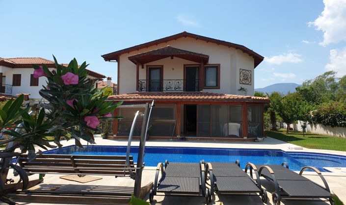 Image No.1-4 Bed Villa for sale