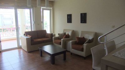 3-Bed Duplex Apartment In Side- Lounge