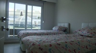 Modern Sea View Side Apartment - Twin bedroom