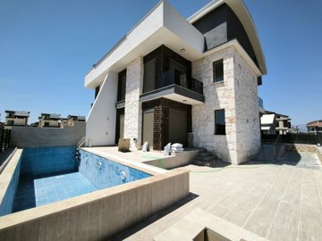 	 Newly-Built-Belek-Villa-For-Sale - With-private-pool