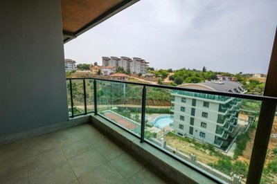 Newly Built Alanya Duplex Penthouse for Sale in Oba - Natural surroundings from the balcony
