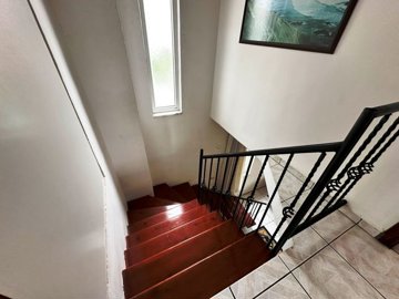 A Charming Traditional Dalyan Property For Sale - Traditional wooden staircase